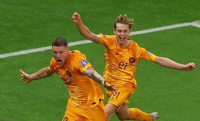 1670633125111050790.jpg 65433317-11520177-image-a-150_16.jpg