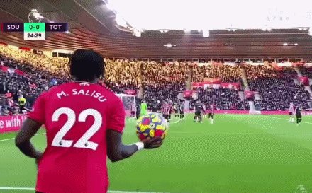 1640705392647014637.gif 2.gif